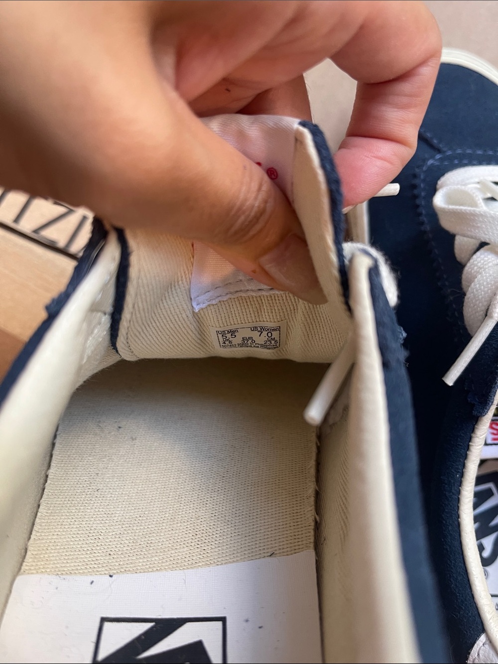 Vans women navy sneaker - Picture 6 of 6